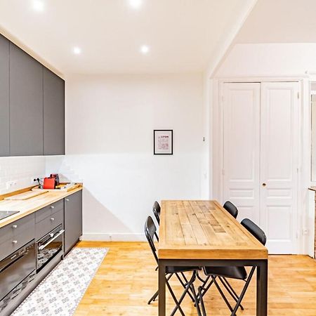 Aapartment With Character Parquet Flooring Fireplace - Charpennes Villeurbanne Zewnętrze zdjęcie