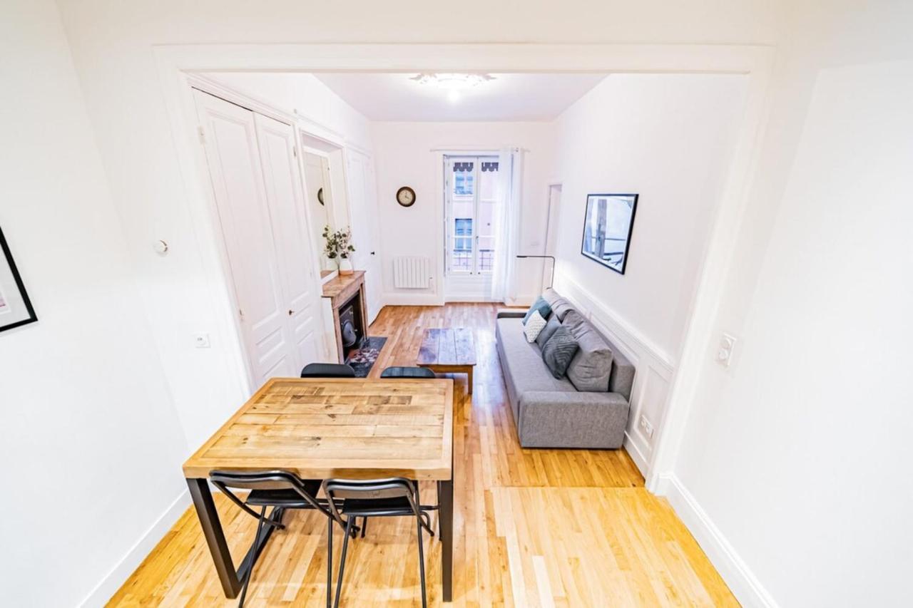 Aapartment With Character Parquet Flooring Fireplace - Charpennes Villeurbanne Zewnętrze zdjęcie